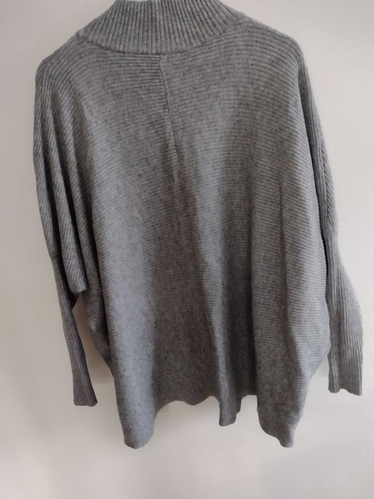 Sweter jasnoszary typu kimono, uniwersalny S/M/L