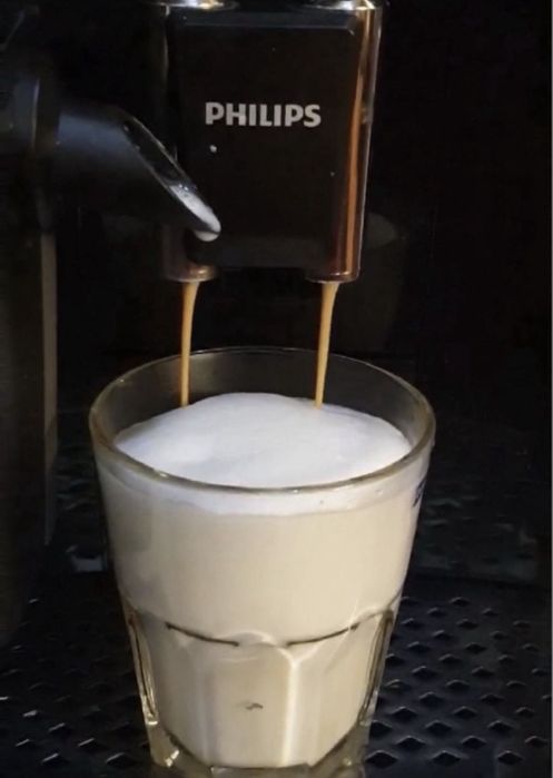 Кавомашина Кавоварка кофемашина Philips EP2230 2200 LatteGo з дому