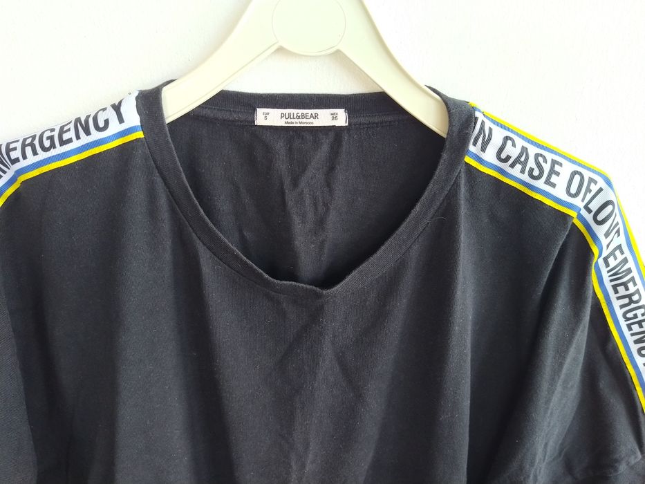 Crop Top preto com risca nas mangas - Pull & Bear - Tamanho S