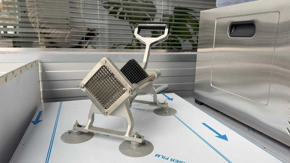 Cortador de batatas fritas com 4 discos e suporte de parede incluídos