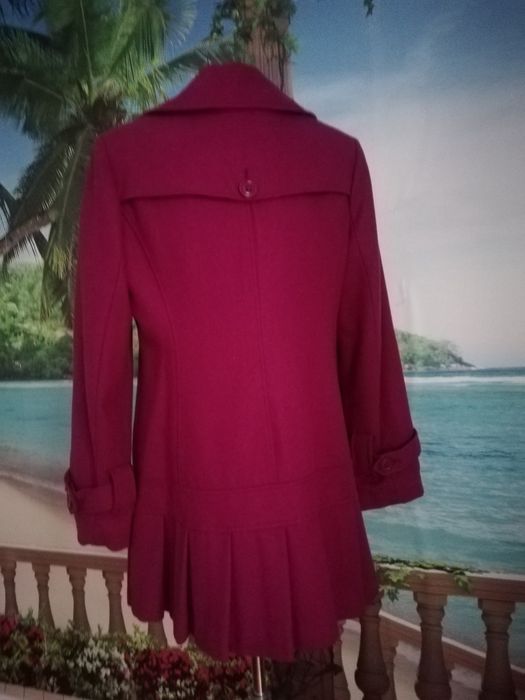 Casaco Guess rosa escuro 60% lã L