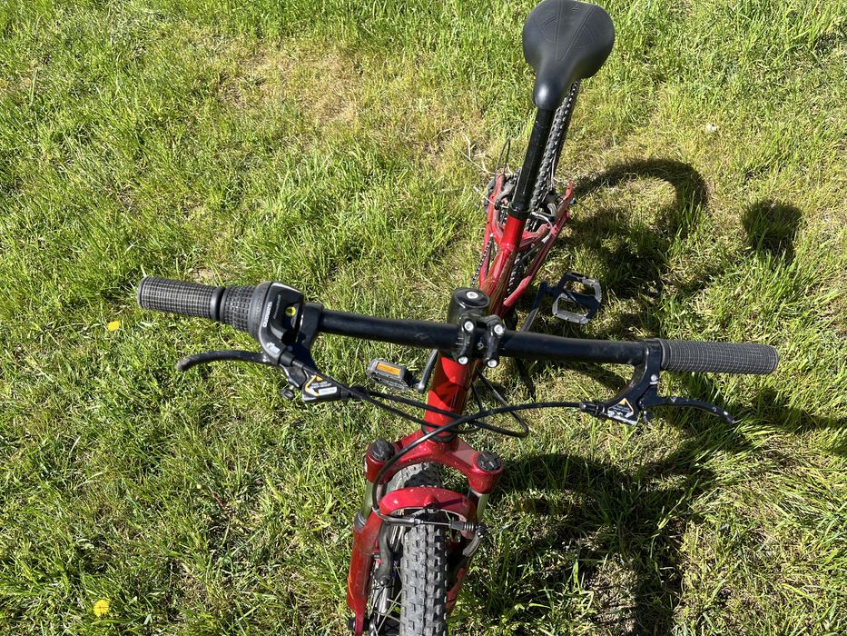 Rower dziecięcy Specialized Hotrock 20" czerwony