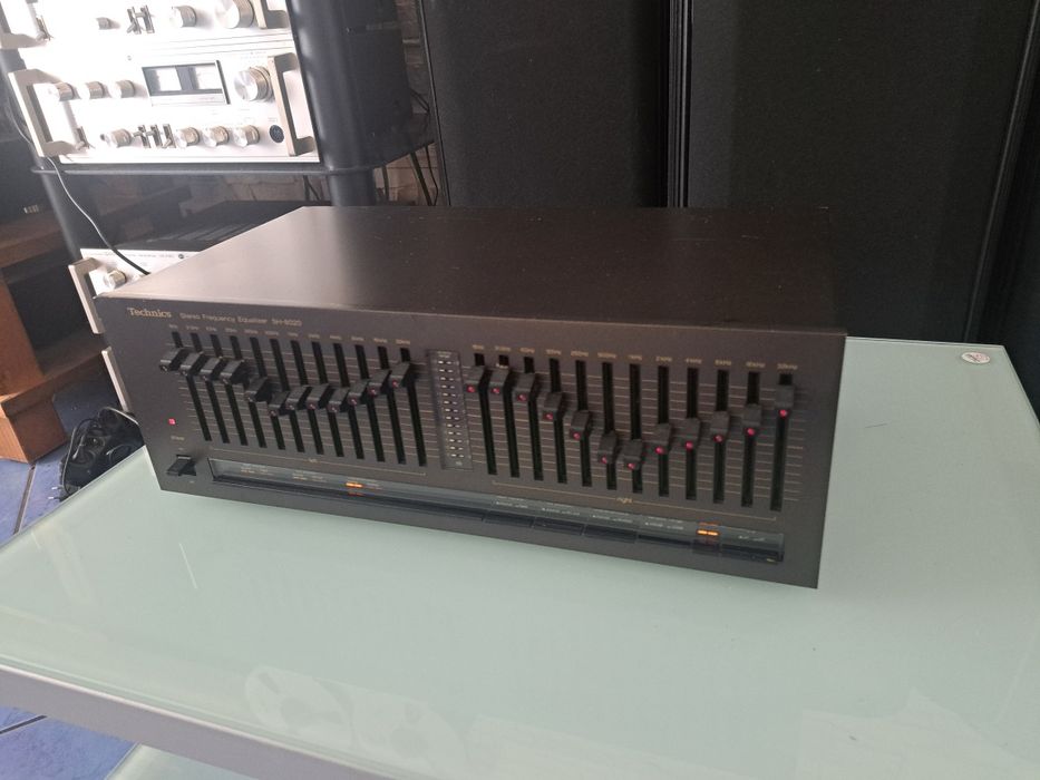 Equalizer Technics sh 8020
