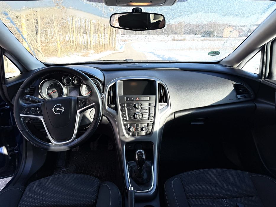 Opel Astra J 2015 kombi 1.6CDTI