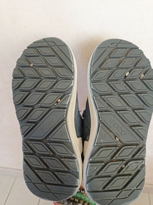 Зимові дитячі шкіряні черевики Ecco р. 31