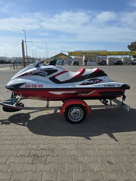 Yamaha FZR 1800-SVHO, 2016, em muito bom estado !