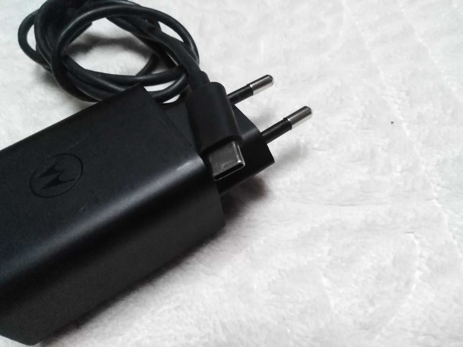ładowarka sieciowa Motorola MC-302 + kabel USB-C