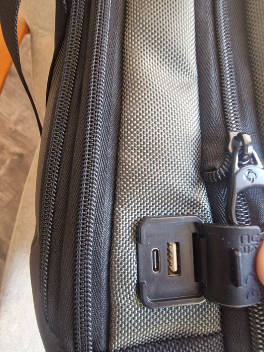 Pasta Samsonite Dlx 6 pro 15,6" Verde Oliva Custo Nova 315€