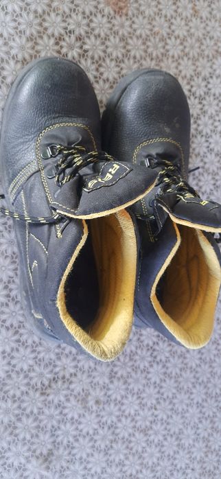 Рабочие ботинки, сандалии, красовки!.