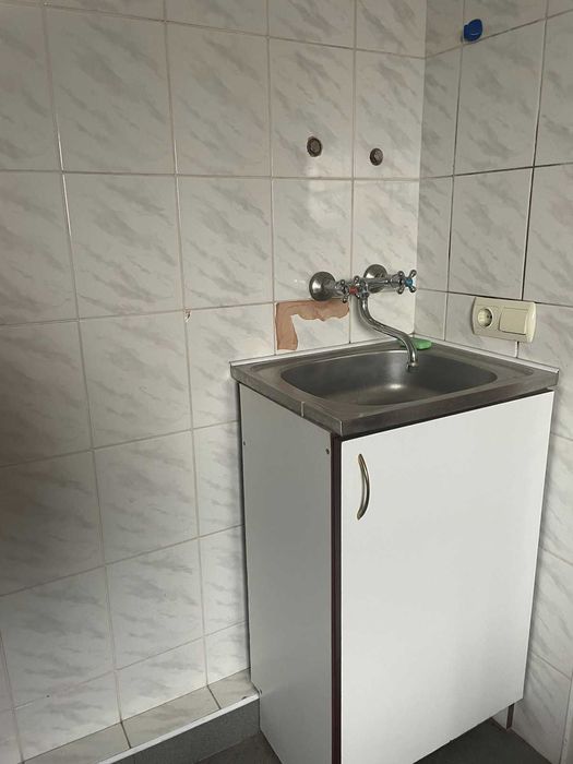 Нежитлове приміщення під магазин, м.Жовква