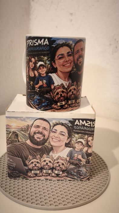 Canecas e azulejos personalizados a gosto