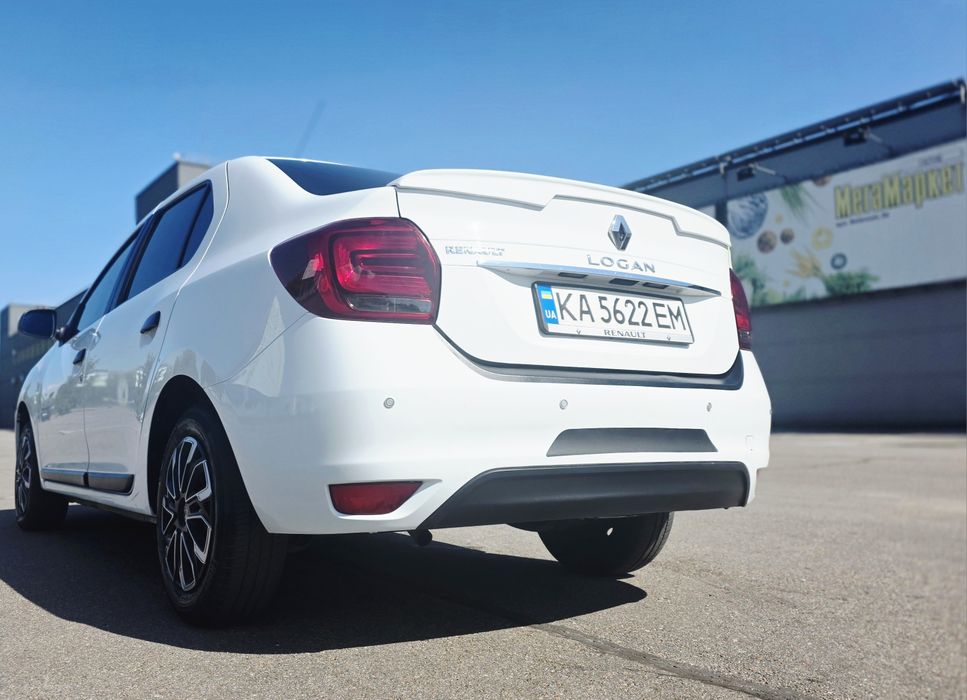 Renault Logan Authentique Ideal 1,2 бензин,  2017 рік