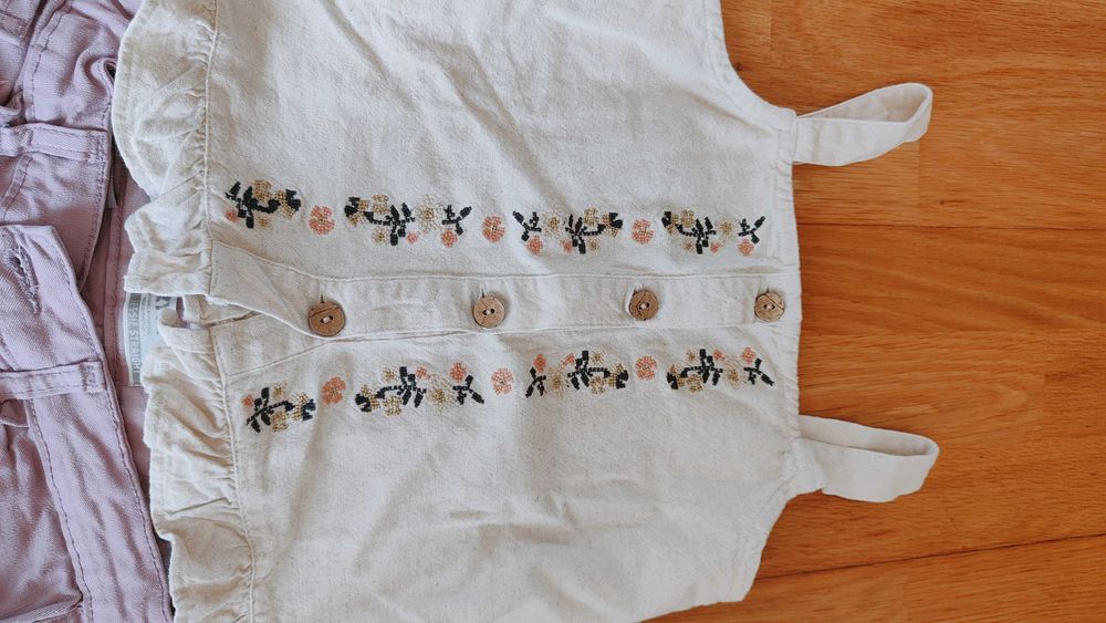 Calça e Top Bordado - 10 Anos