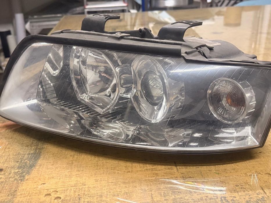 Farol audi A4 B6