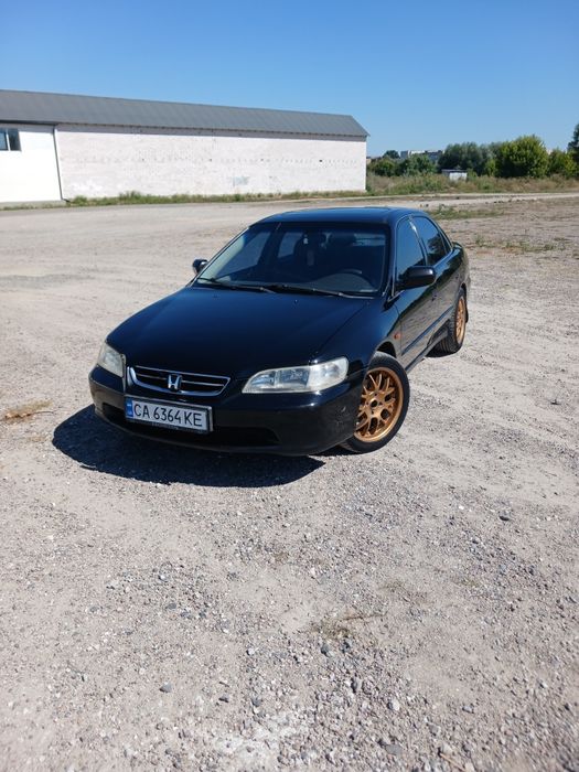 HONDA Accord.       .
