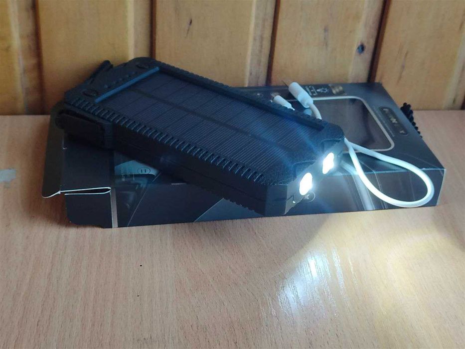 Повербанк солнечная батарея 20 000 мА·ч / Повербанк підкурювач