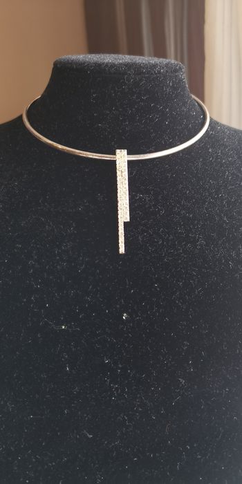 Colar femenino em aço inoxidável