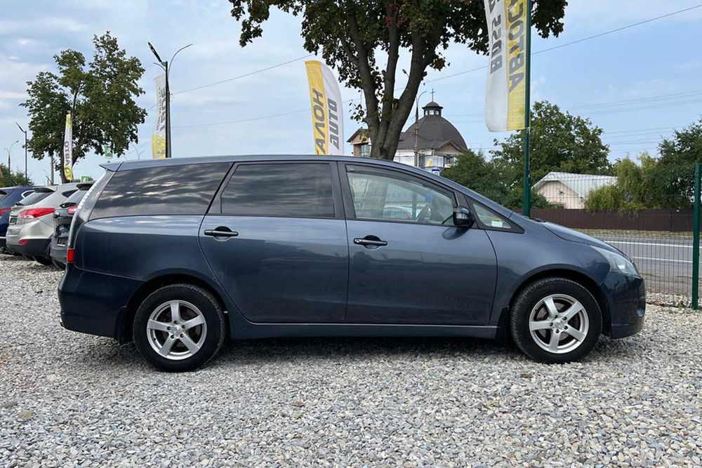 Mitsubishi Grandis 2005