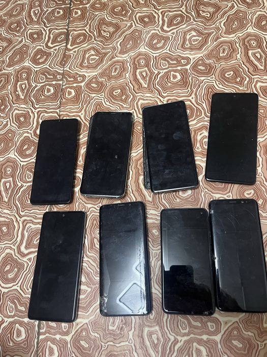 Samsung s 8 на запчасти  Есть также s9,