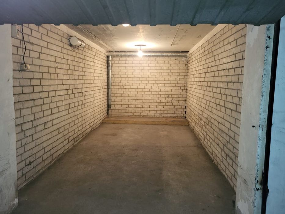 Гаражний бокс м.Харківська