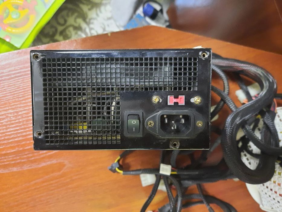 Блок живлення Thermaltake TR2-420w
