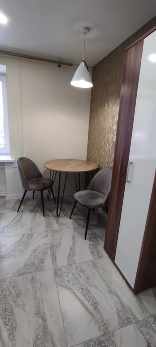 Продам 1кв Центр  4/9 36200 без комиссии!!