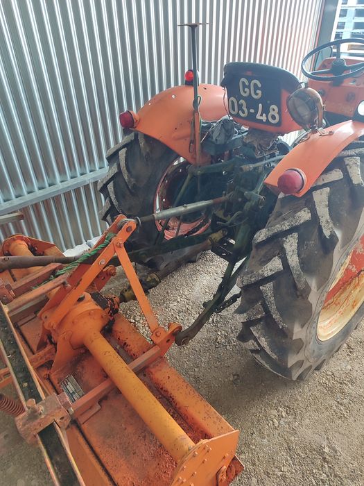 Kubota L295 com Acessórios