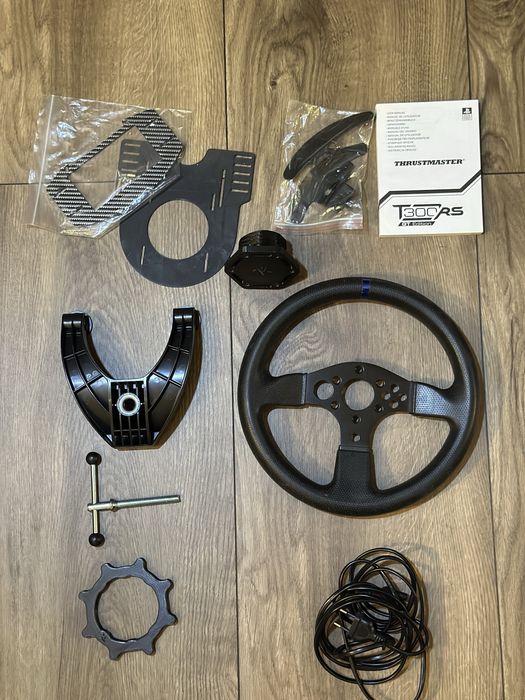 Baza Thrustmaster T300RS + akcesoria
