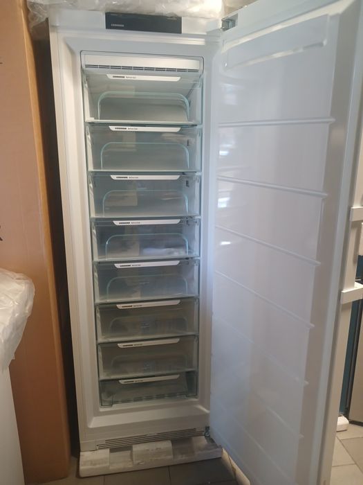 Нові холодильники Liebherr made in Germani