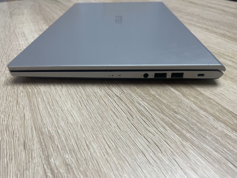 Laptop Asus VivoBook