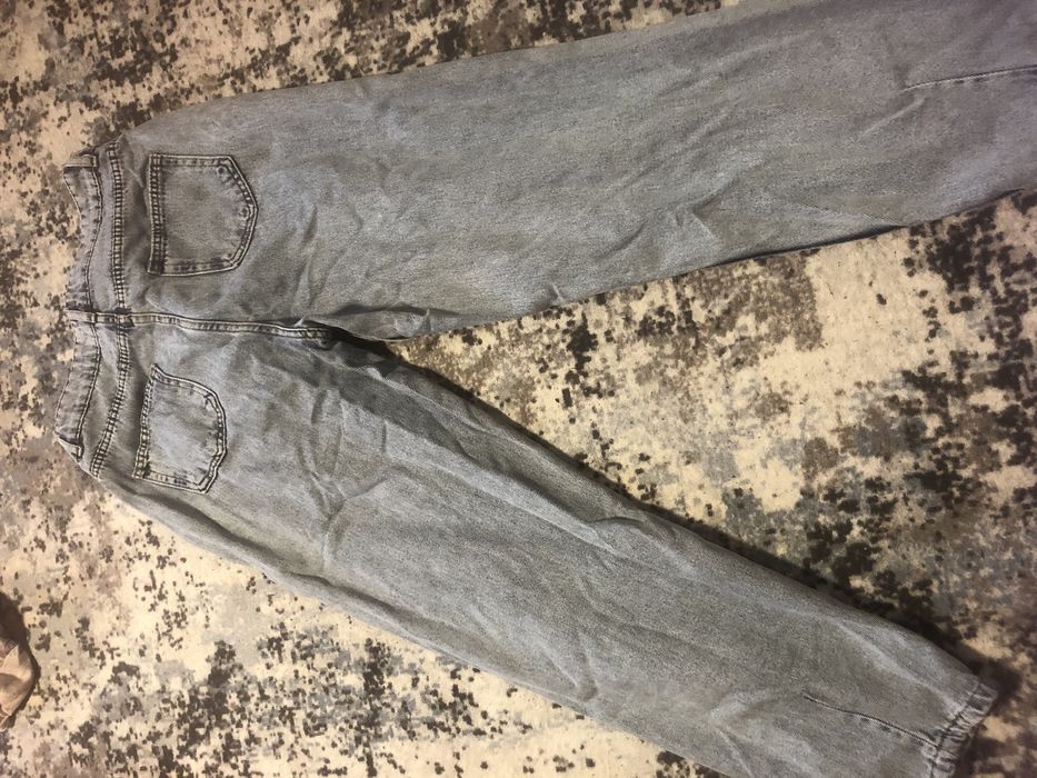 Продам джинсову куртку і джинси