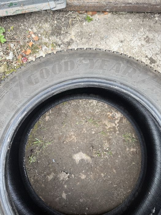 Шина 225/55-17 Good year