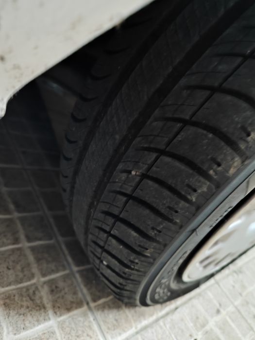 Pneus Novos Michelin 185/60 R14