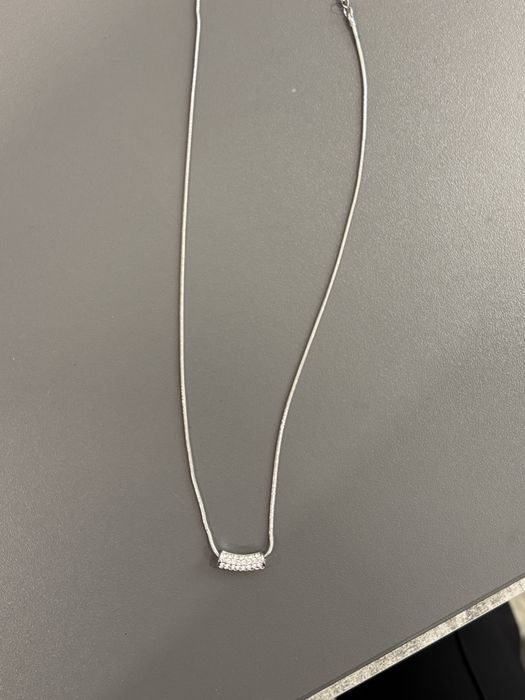 Срібне кольє з фіанітами не б/у