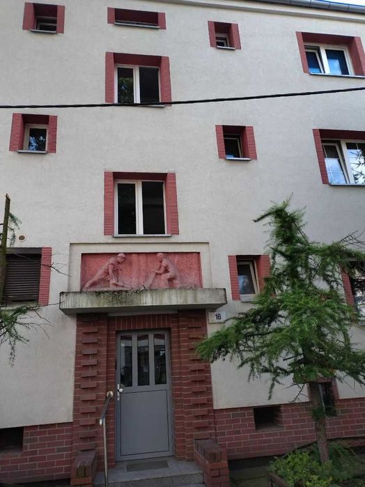 Kawalerka 33 m  do wynajęcia ulica Wallisa 18 m. 8 drugie piętro