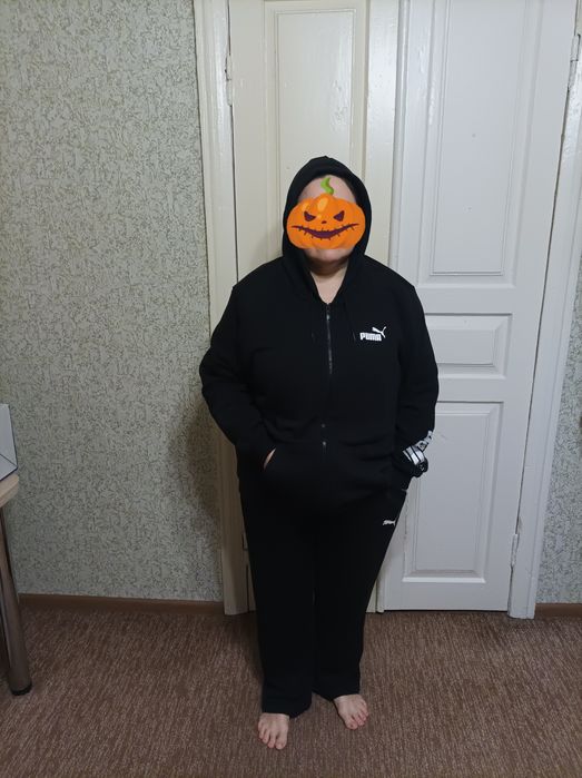 Продам спортивный костюм пума