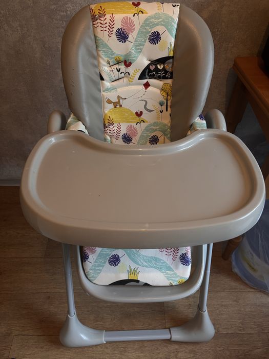 Стільчик для годування