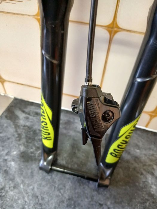 Suspensão rockshox