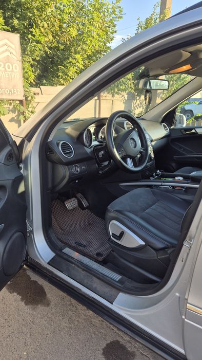Продам авто Mersedes Benz ML320