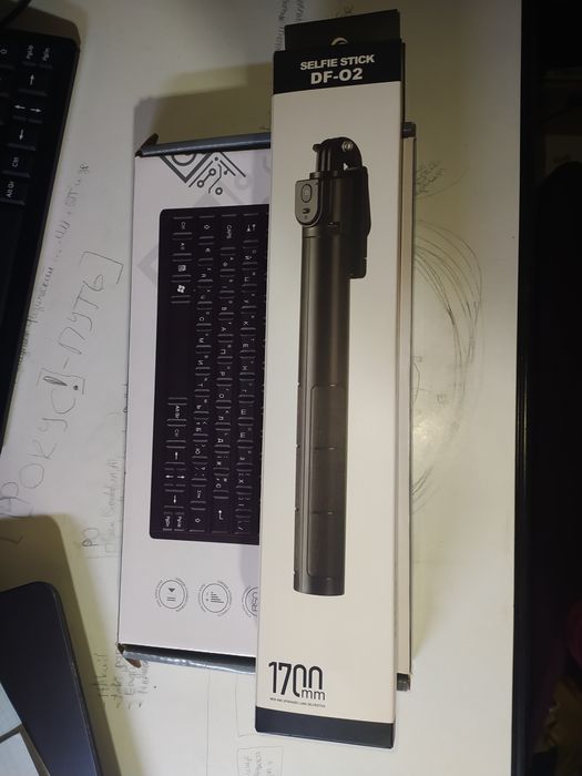 Штатив селфі-палка з пультом 170см