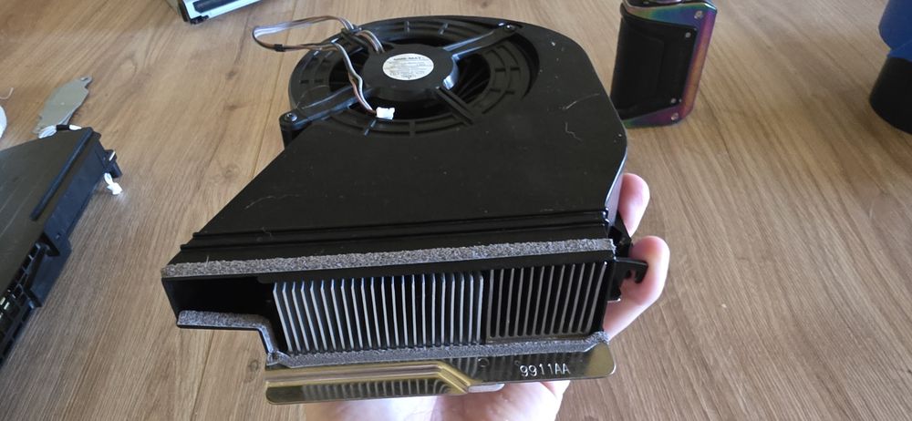 Sprzedam chłodzenie ps3 slim cech-2003B