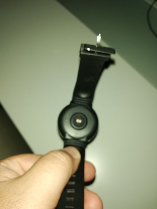 Smartwatch with sensor64332097640323121