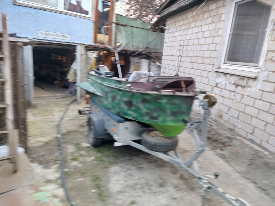 Човен Казанка южанка обрезанная 3 метра з мотором Хонда 15