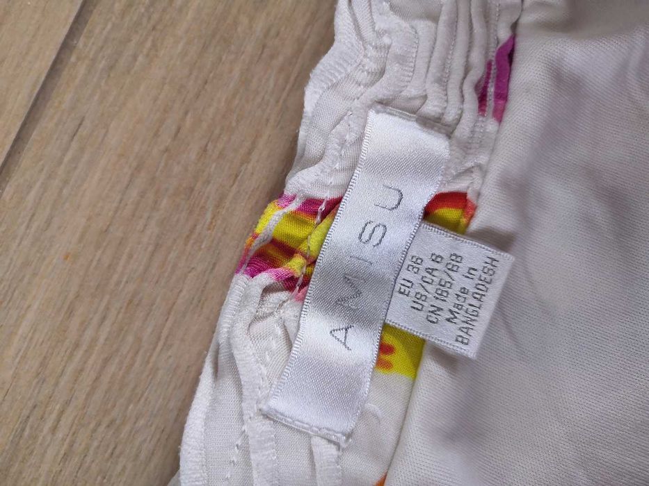 Kolorowa wiosenna Mini spódniczka w kwiaty Amisu r. 36