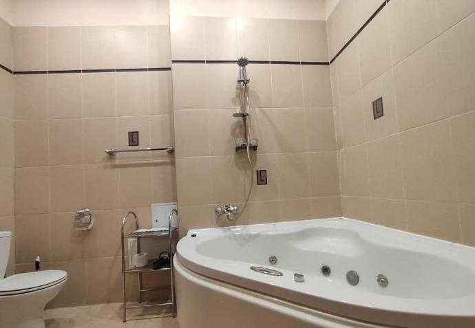 Подобово 3 к Майдан, вул. Софіївська 4.