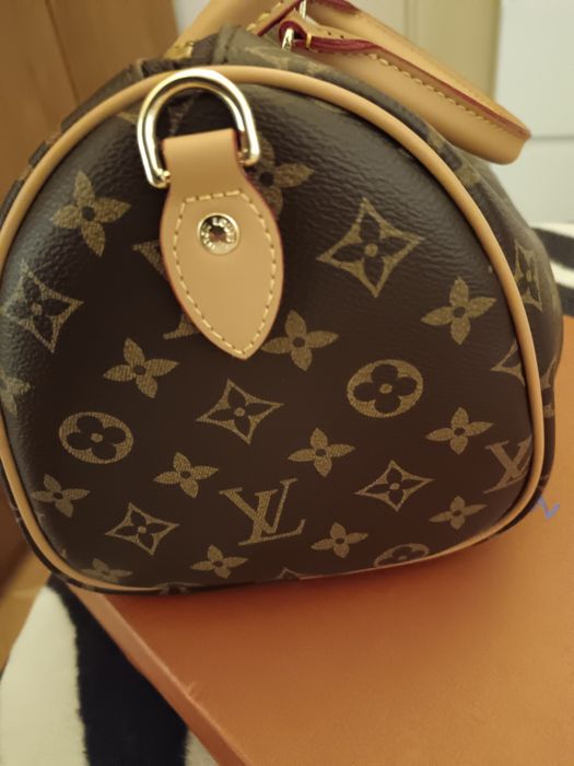Mala baú Louis Vuitton nova