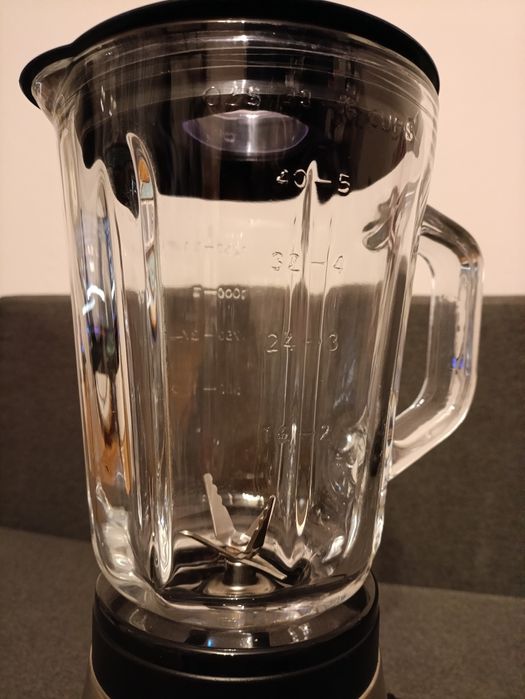 Blender kielichowy Raven EBK003