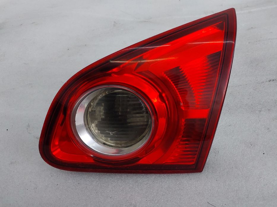 Farolim da mala direito NISSAN Qashqai/Qashqai+2 I (J10, JJ10)