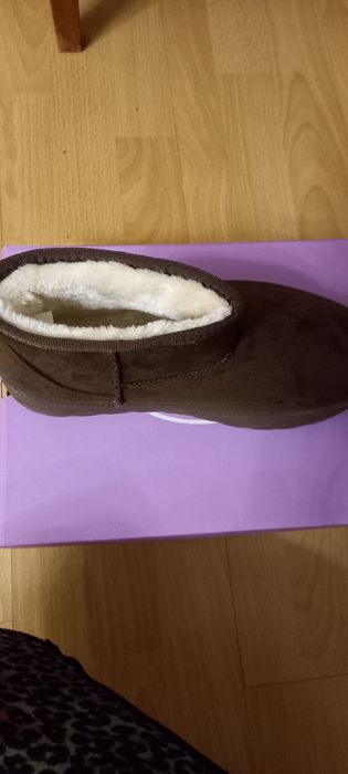 Buty  damskie ocieplane nowe