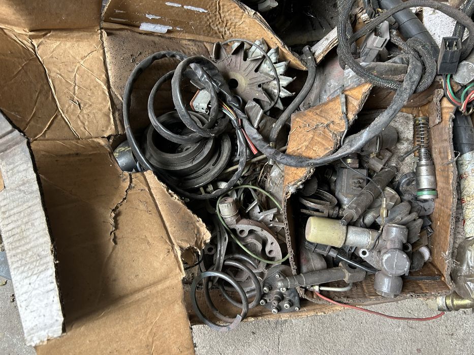 Czesci do ciagnika Massey Ferguson 3680 jak i 3690